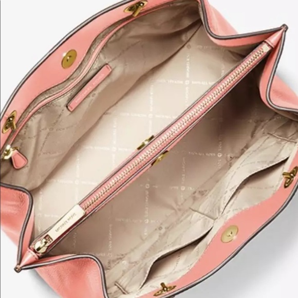 Gaby’sBags💕Michael Kors tote&wallet SET - Picture 8 of 8